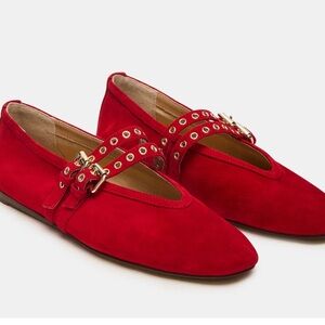 Steve Madden • "Lydia Red Suede" Flats. New in the box. ✨